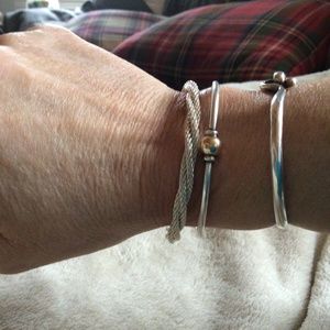 Cable bracelet